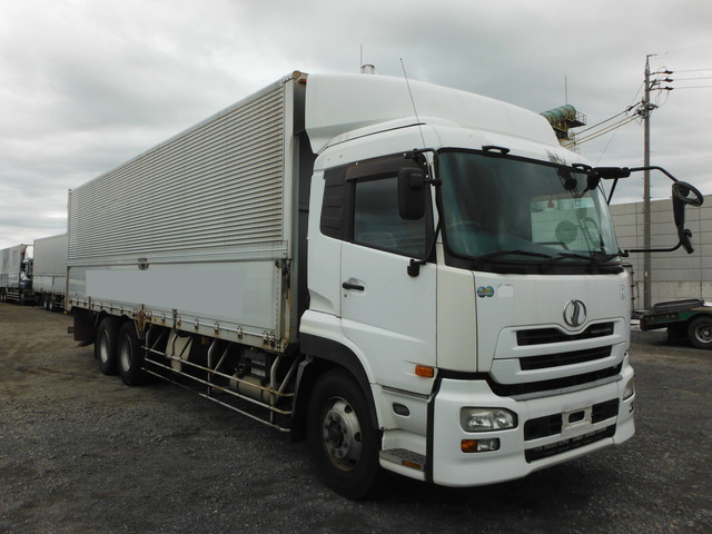 UDトラックス（日産） クオン 大型 ウィング ADG-CD4ZL(2168) 2枚目