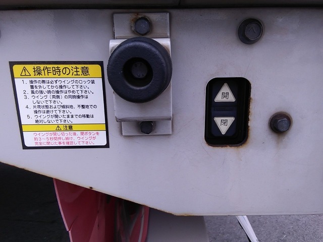 UDトラックス（日産） クオン 大型 ウィング QKG-CG5ZA(10836) 20枚目
