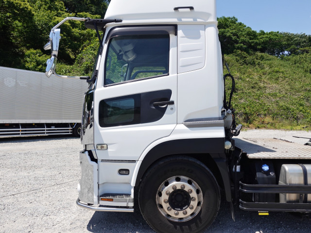 UDトラックス（日産） クオン 大型 トラクタ 2PG-GK5AAD(110384) 14枚目