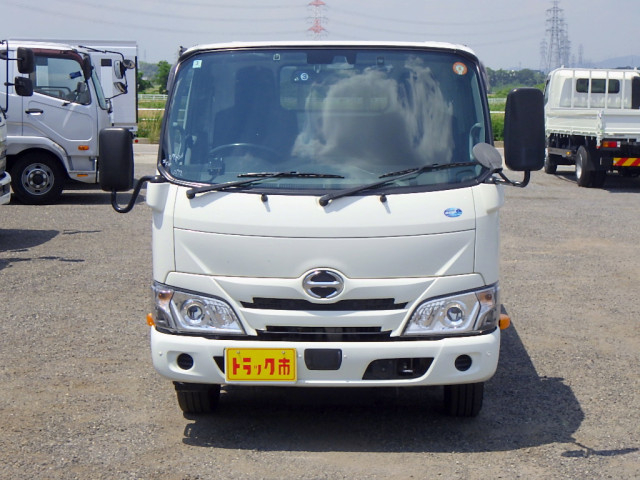 日野 デュトロ 小型 平ボディ 2RG-XZC605M(110039) 3枚目