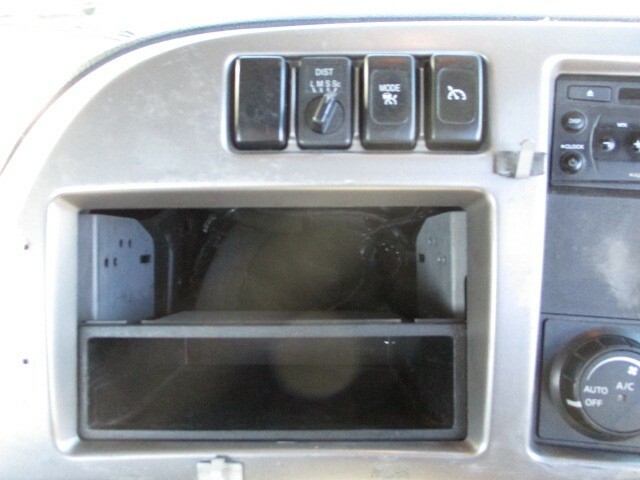 UDトラックス（日産） クオン 大型 トラクタ QKG-GK6XAD(9277) 41枚目