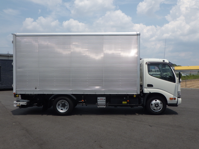 Hino dutro Small Box body 2RG-XZU650M(110851) 10枚目