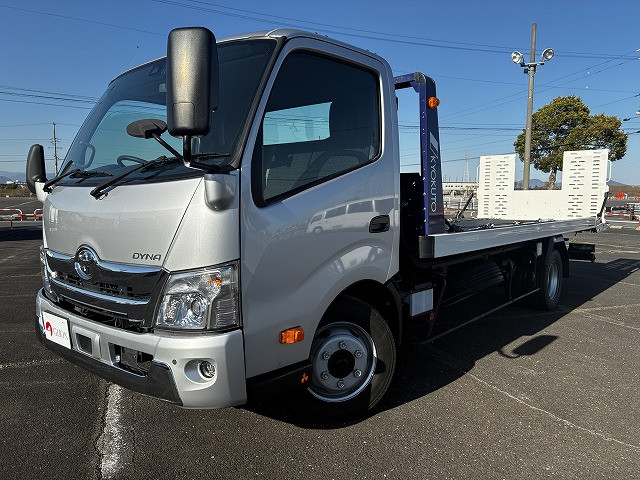 トヨタ ダイナ 小型 キャリアカー 2PG-XZU722(102492) 1枚目