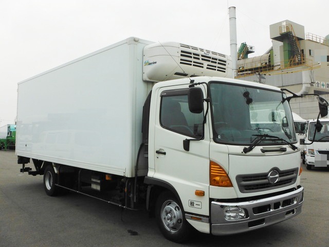 日野 レンジャー 中型 冷蔵冷凍バン TKG-FC9JKAG(10206) 2枚目