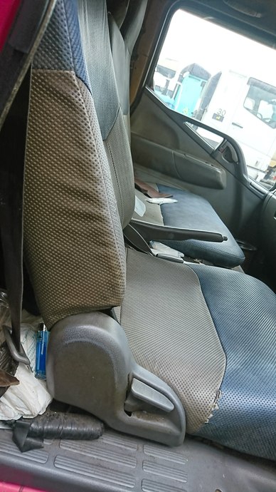 三菱ふそう キャンター 小型 平ボディ KK-FE70EB(1512) 10枚目