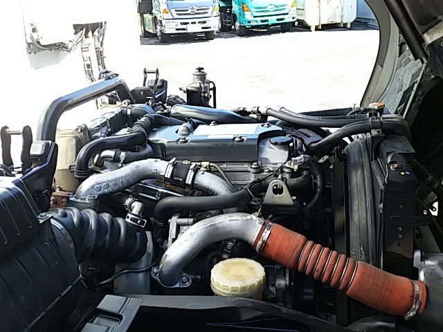 Isuzu forward Middle Freezer box_body TKG-FRR90S2(7034) 7枚目