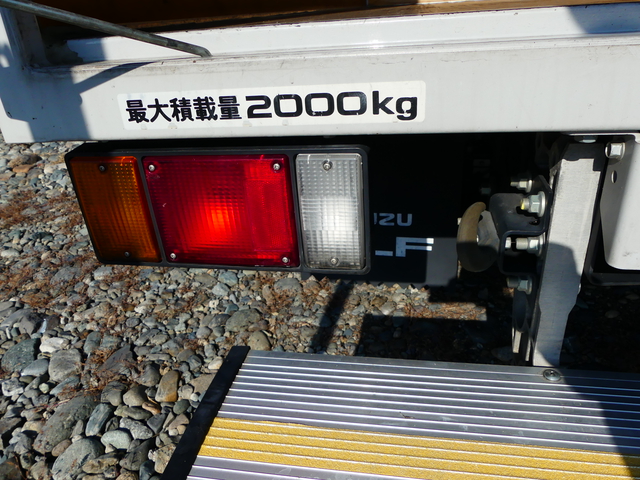 いすゞ エルフ 小型 バン TRG-NLR85AN(57316) 57枚目
