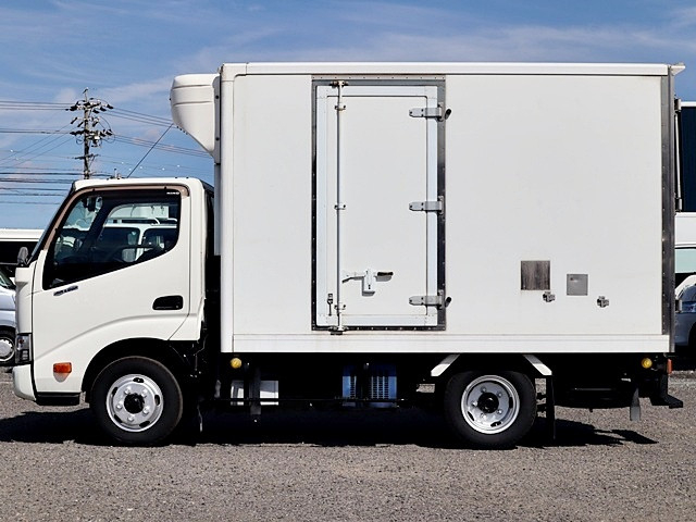 日野 デュトロ 小型 冷蔵冷凍バン TKG-XZC605M(109960) 9枚目
