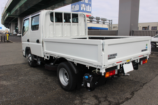三菱ふそう キャンター 小型 Wキャブ 2RG-FBA20(105018) 4枚目