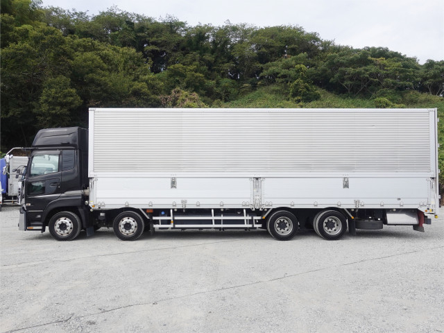 UDトラックス（日産） クオン 大型 ウィング 2PG-CG5CA(111026) 9枚目