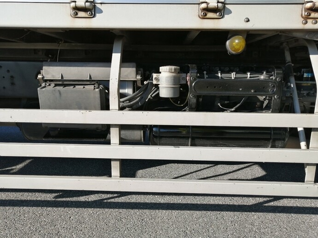 UDトラックス（日産） ビッグサム 大型 ウィング KL-CD48B(4826) 51枚目