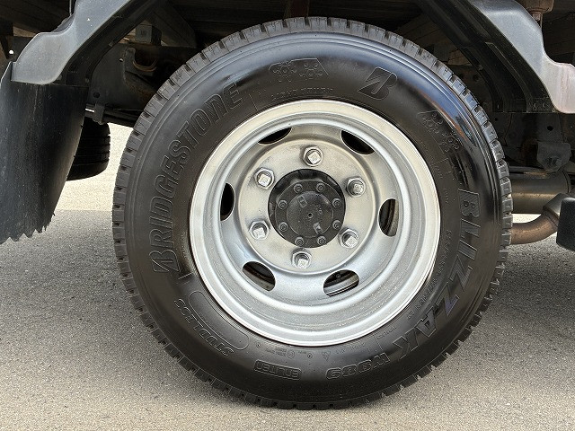いすゞ エルフ 小型 平ボディ（クレーン付） BDG-NPS85AR(110978) 29枚目