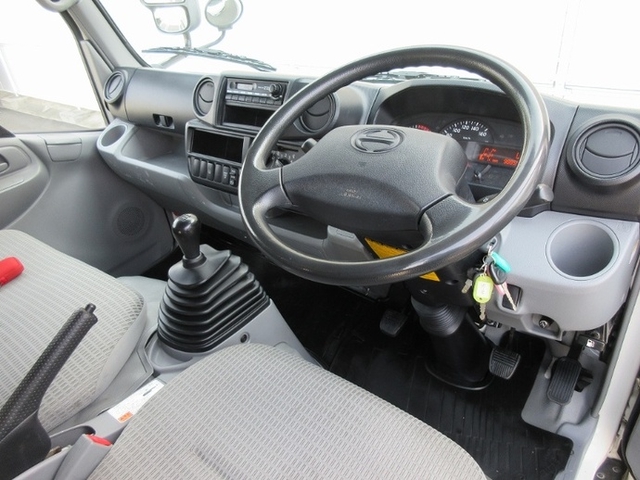 日野 デュトロ 小型 Translation missing: ja.item.body_keijou_enum.body_keijou_light_van TKG-XZC605Y(6663) 16枚目