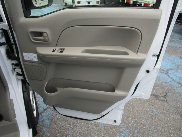 日産自動車 クリッパー 軽 バン 5BD-DR17V(109072) 27枚目