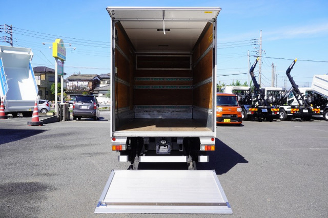 三菱ふそう キャンター 小型 バン TPG-FEA50(112618) 20枚目