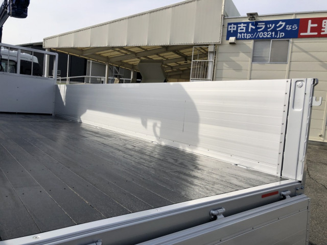 三菱ふそう ファイター 中型 平ボディ（クレーン付） 2KG-FK62F(106375) 25枚目