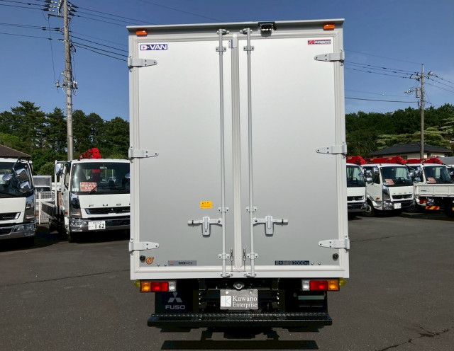 三菱ふそう キャンター 小型 バン 2RG-FBA20(106101) 8枚目