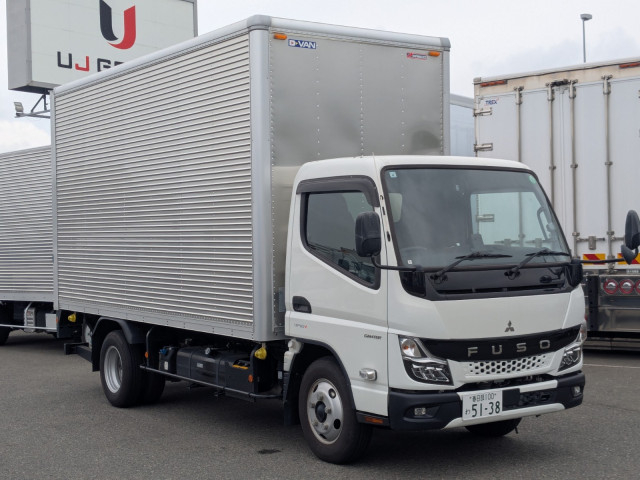三菱ふそう キャンター 小型 バン 2RG-FEAV0(109667) 2枚目