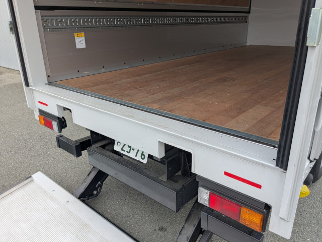 Mitsubishi Fuso canter Small Wing body 2RG-FEB50(108294) 18枚目