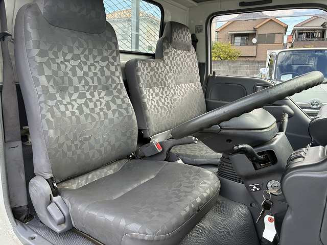 いすゞ エルフ 小型 平ボディ PB-NKR81A(111679) 40枚目