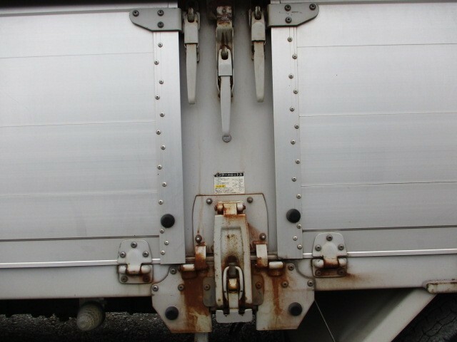 UDトラックス（日産） クオン 大型 ウィング PKG-CD4ZA(8857) 27枚目