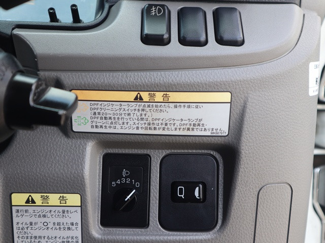 三菱ふそう キャンター 小型 平ボディ 2RG-FBAV0(109218) 39枚目