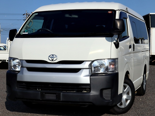 トヨタ ハイエース 小型 バン CBA-TRH214W(109294) 1枚目