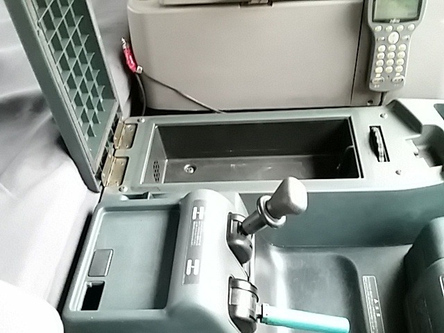 UDトラックス（日産） ビッグサム 大型 トラクタ KL-CW542HHT(8233) 51枚目