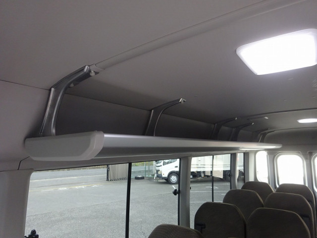 トヨタ コースター 小型 バス 2WG-GDB110(108659) 18枚目