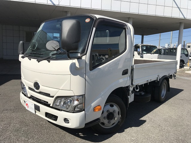 日野 デュトロ 小型 平ボディ 2RG-XZU605M(113100) 1枚目
