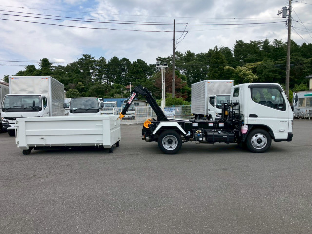 三菱ふそう キャンター 小型 コンテナ専用車 2RG-FBAV0(106563) 8枚目