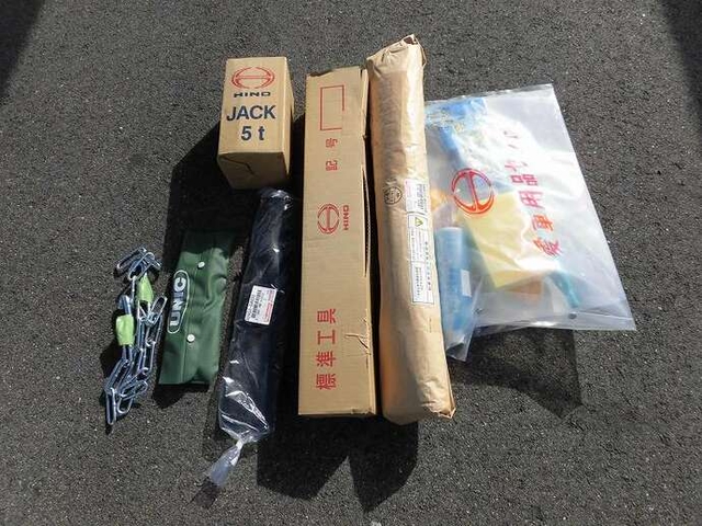 日野 レンジャー 中型 平ボディ（クレーン付） 2KG-FD2ABA(8431) 25枚目