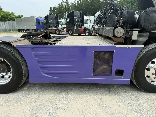 いすゞ ギガ 大型 トラクタ QKG-EXD52BD(108639) 33枚目