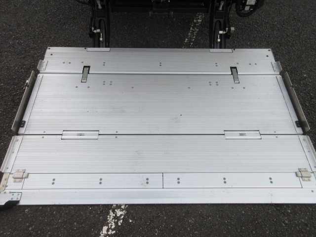 日野 デュトロ 小型 バン 2KG-XZU712M(108665) 9枚目