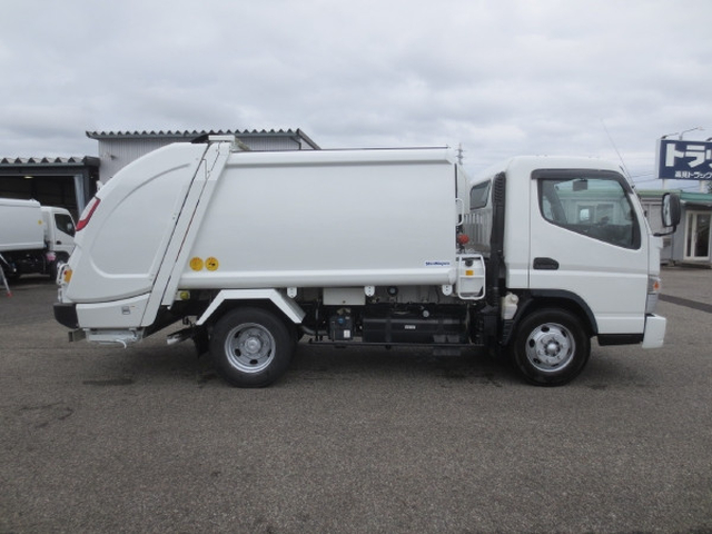 UDトラックス（日産） カゼット 小型 塵芥車（プレス式） 2PG-FEB9Y(106276) 8枚目