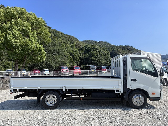 トヨタ ダイナ 小型 平ボディ TKG-XZC710(111677) 5枚目