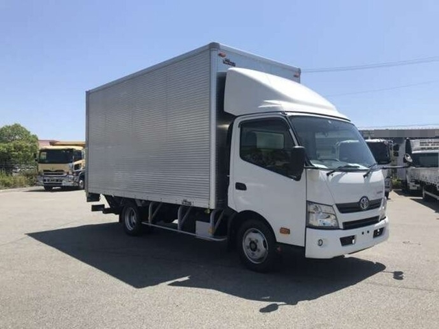 トヨタ トヨエース 小型 バン TKG-XZU710(8635) 1枚目