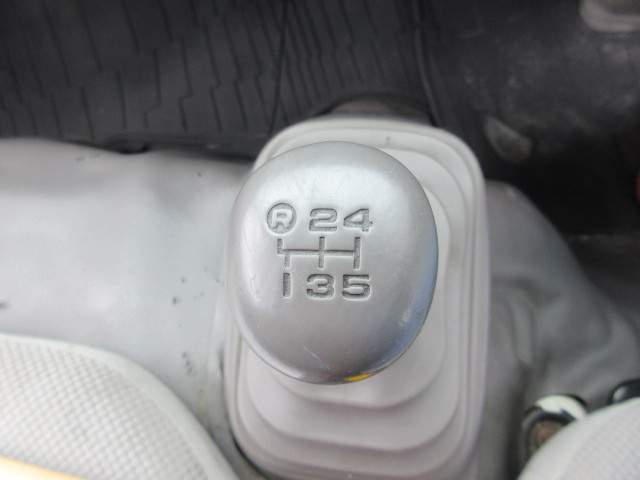 トヨタ ダイナ 小型 バン BDG-XZU508V(109087) 23枚目