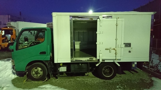 日野 デュトロ 小型 冷蔵冷凍バン BDG-XZU508M(1304) 2枚目