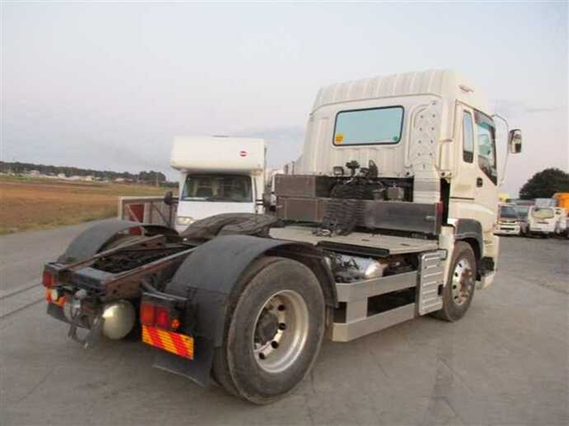 いすゞ ギガ 大型 トラクタ QKG-EXD52AE(37774) 3枚目