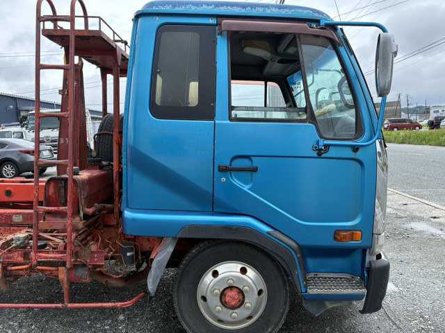 UDトラックス（日産） コンドル 中型 コンテナ専用車 KK-MK252EH(109202) 4枚目
