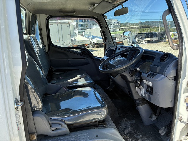 日産自動車 アトラス 小型 平ボディ TPG-FBA2W(110174) 29枚目