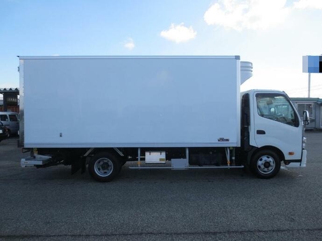 Hino dutro Small Freezer box_body TKG-XZU722M(8865) 7枚目