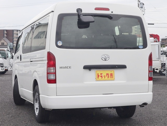 トヨタ ハイエース 小型 バン CBA-TRH214W(109968) 7枚目