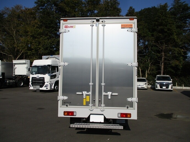 日野 デュトロ 小型 バン 2RG-XZU605M(9619) 6枚目