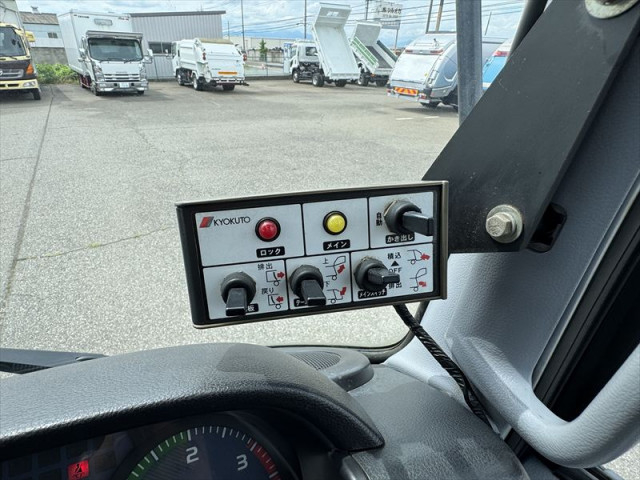 日野 レンジャー 中型 塵芥車（プレス式） BDG-FC7JGWA(110695) 39枚目