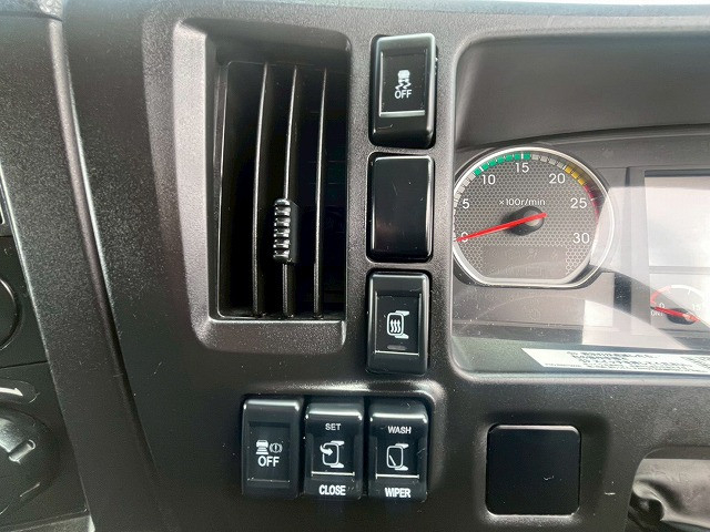 いすゞ ギガ 大型 ウィング 2PG-CYJ77C(109394) 27枚目