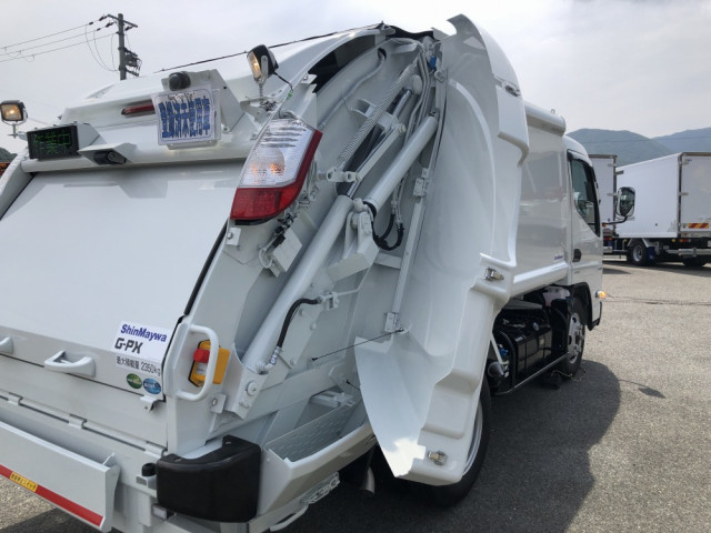 三菱ふそう キャンター 小型 塵芥車（プレス式） 2RG-FEAV0(113638) 24枚目