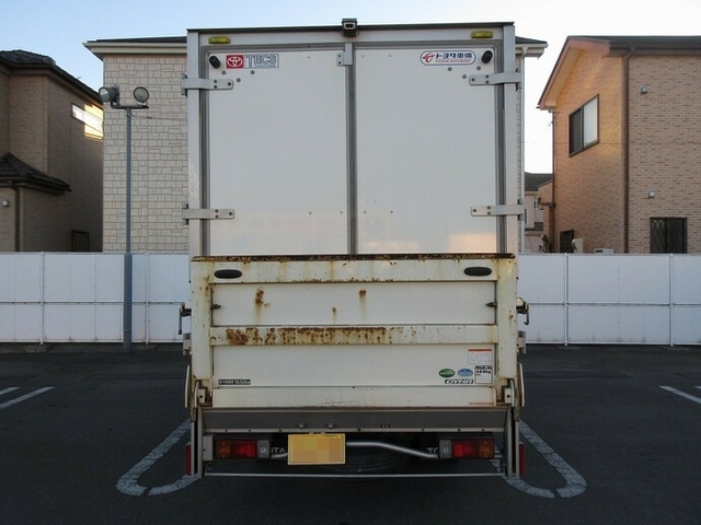 トヨタ ダイナ 小型 バン TKG-XZC675(8399) 7枚目
