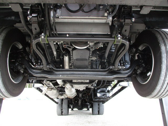 三菱ふそう ファイター 中型 平ボディ（クレーン付） 2KG-FK62FZ(7743) 9枚目
